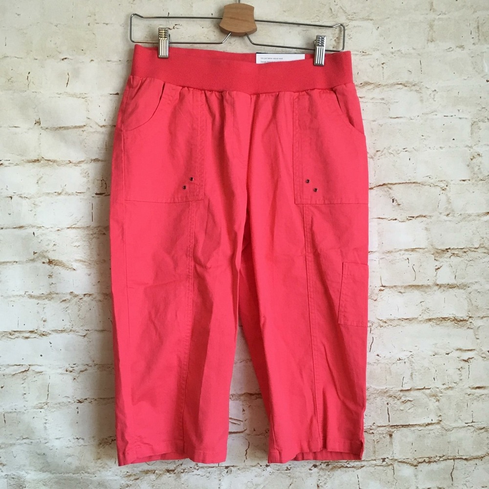 Christopher & Banks Capri Pants NWT